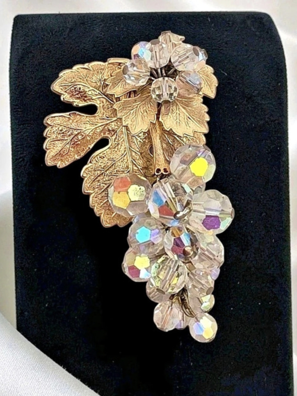Vintage AB Glass Crystal Grape Cluster Dangle Brooch Gold Tone Leaf Mid Century